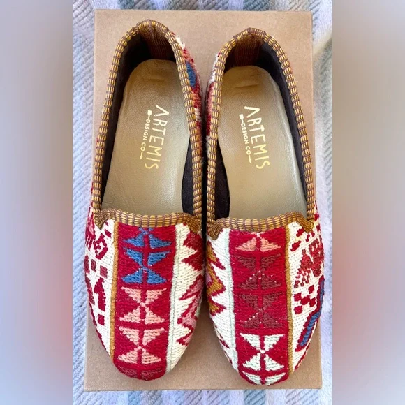 BRAND NEW Artemis Design Co Handmade Turkish Kilim Smoking Shoes Size 37 (6.5-7) Flats & Loafers